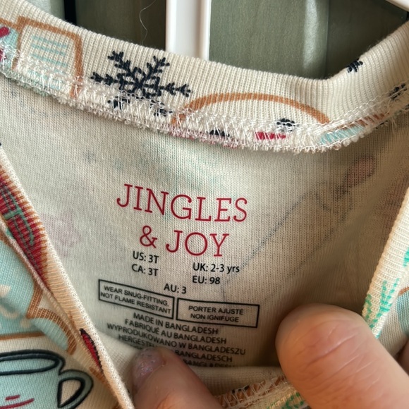 Jingles & Joy Christmas Pajama Top 3T - Picture 2 of 4